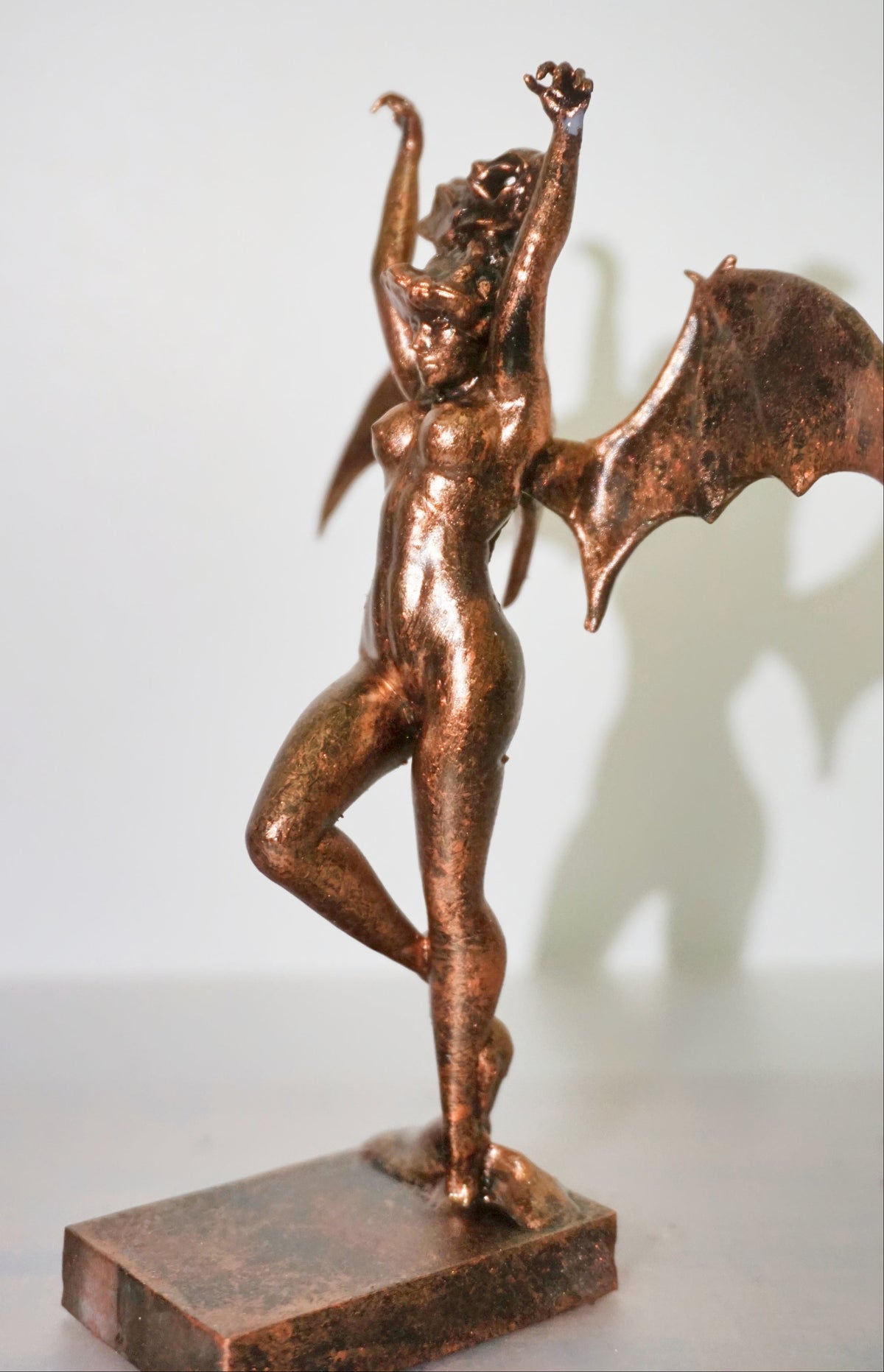 Vampire Woman Statue: Winged Gothic Art Decor, Dark Fantasy Figurine
