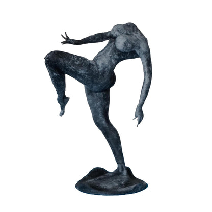 Poise in Motion – The Balancing Muse Statue