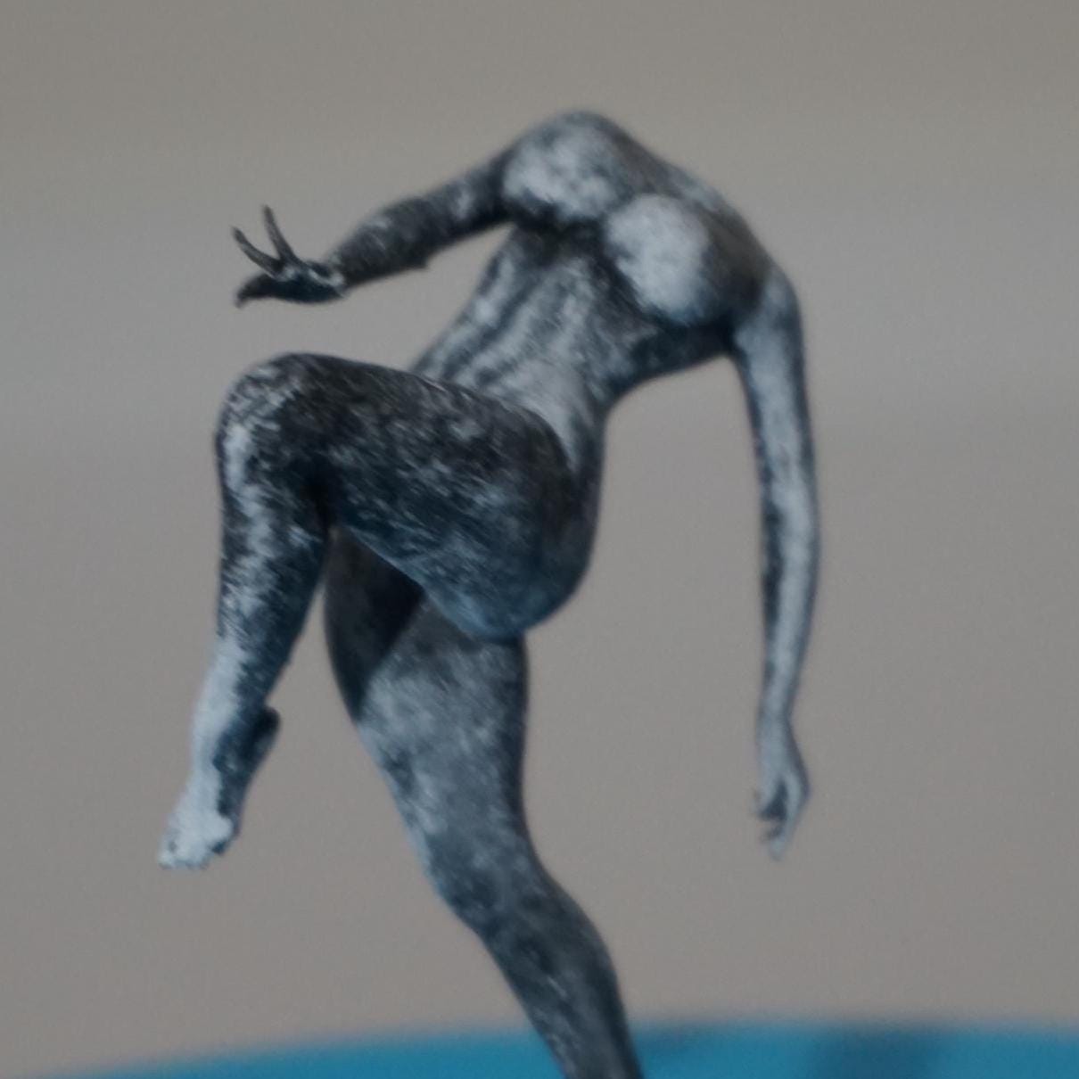 Poise in Motion – The Balancing Muse Statue